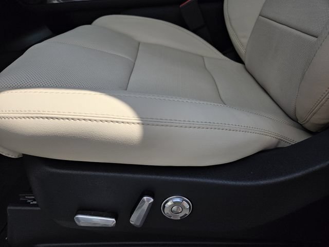 New 2027 Lincoln Navigator Reserve RWD image 13