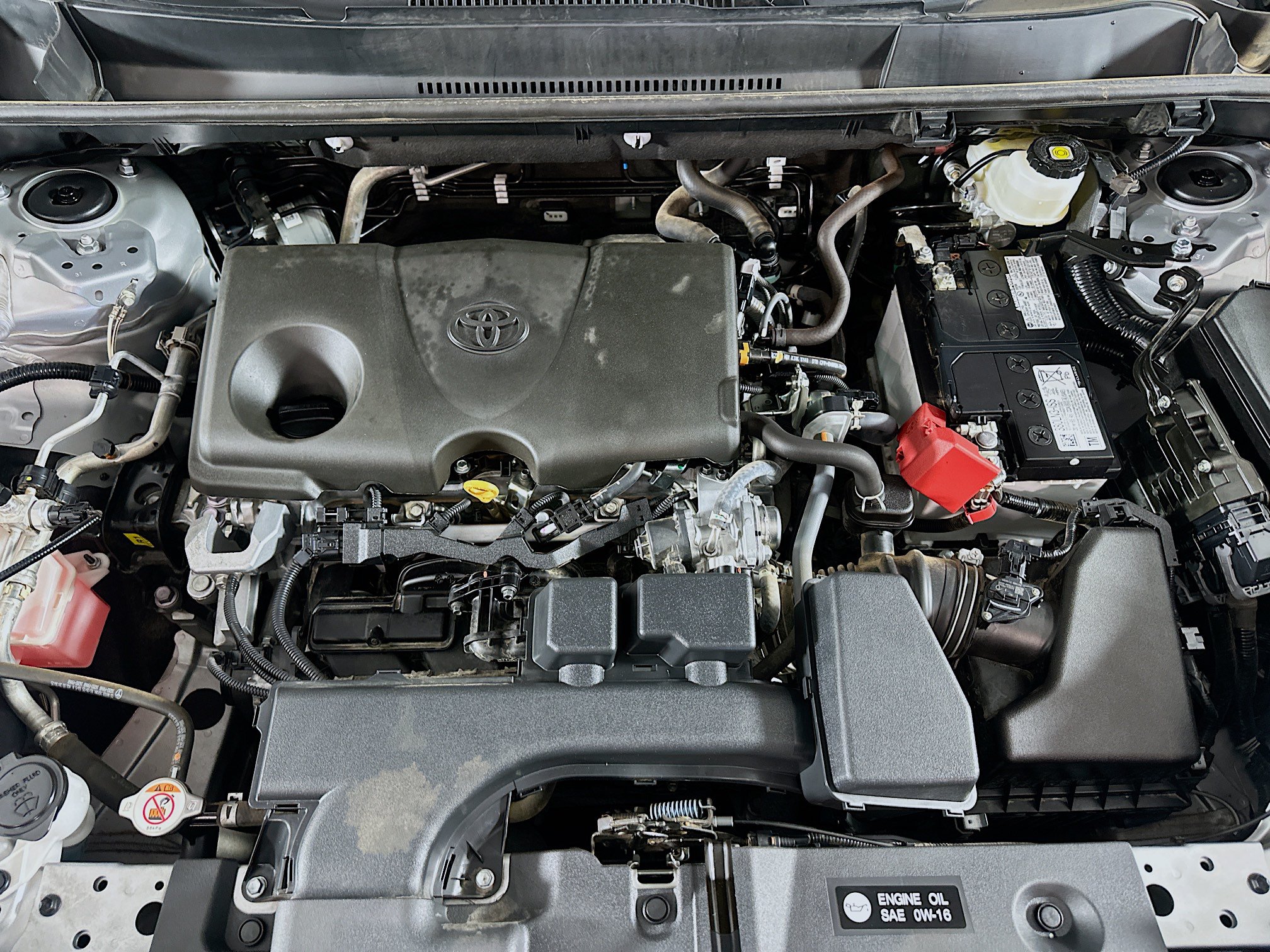 Used 2025 Toyota RAV4 XLE FWD image 32