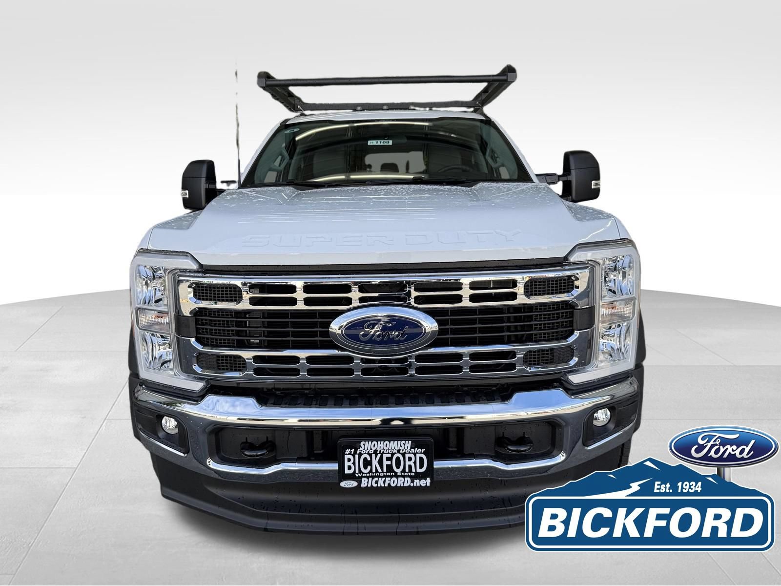 New 2026 Ford F450 XL w/ XL Chrome Package AWD/4WD image 2