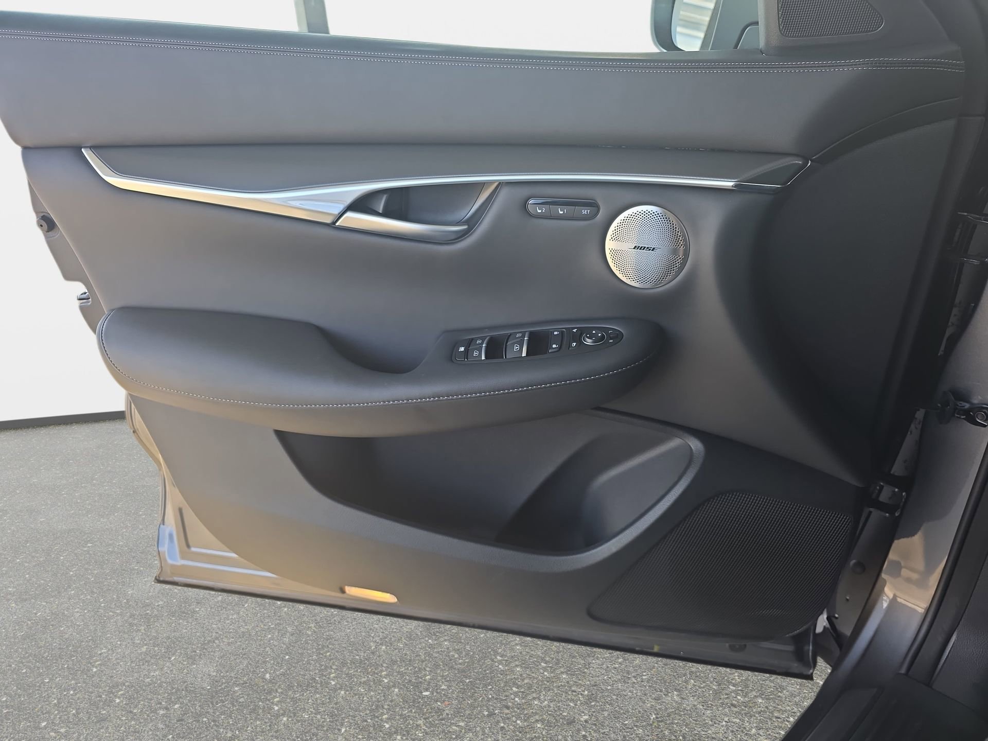 Certified 2025 INFINITI QX50 Luxe image 26