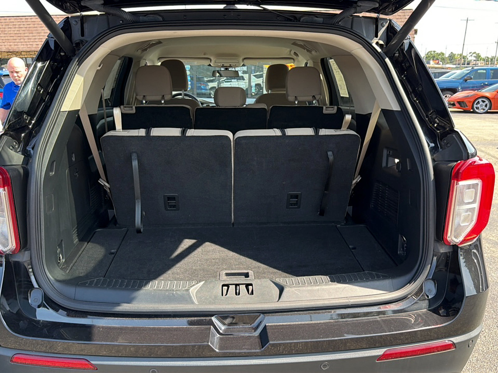 Used 2022 Ford Explorer 4WD image 12