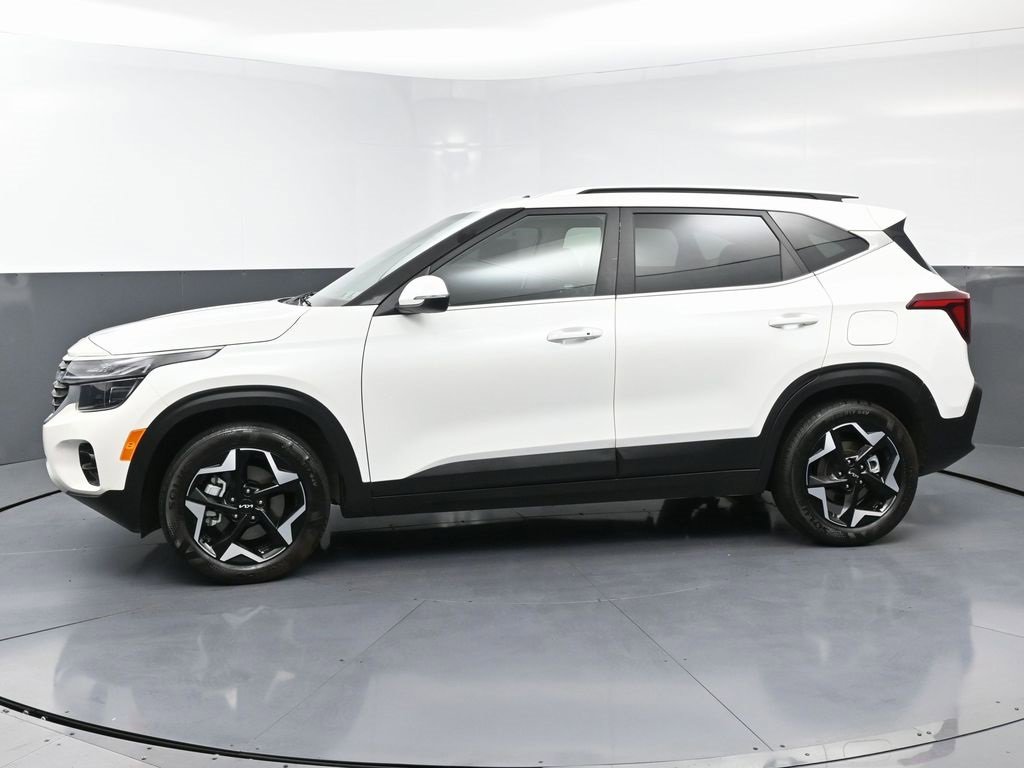 Used 2024 Kia Seltos EX image 6