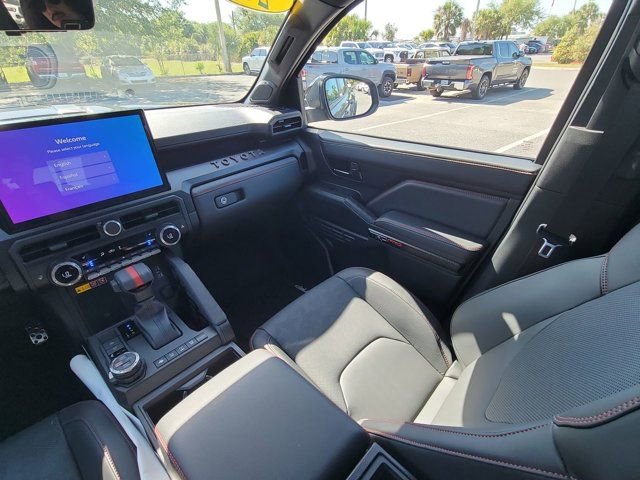 Used 2025 Toyota Tacoma TRD Pro AWD/4WD image 3