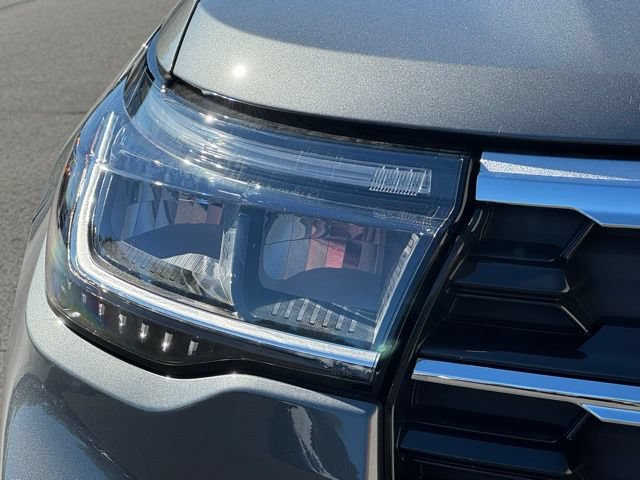New 2026 Ford Explorer Active AWD/4WD image 4