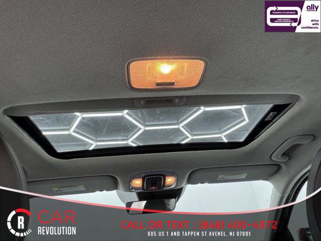 Used 2024 Hyundai Elantra Limited FWD image 43