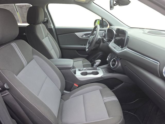 Used 2024 Chevrolet Blazer LT w/ Convenience Package FWD image 15
