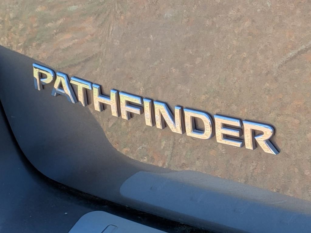 Used 2020 Nissan Pathfinder SV FWD image 12