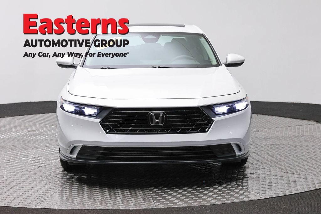 Used 2023 Honda Accord EX image 2