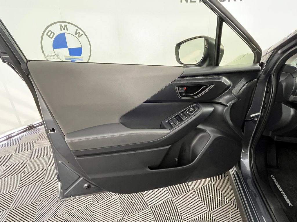Used 2024 Subaru Crosstrek 2.0i Premium image 28
