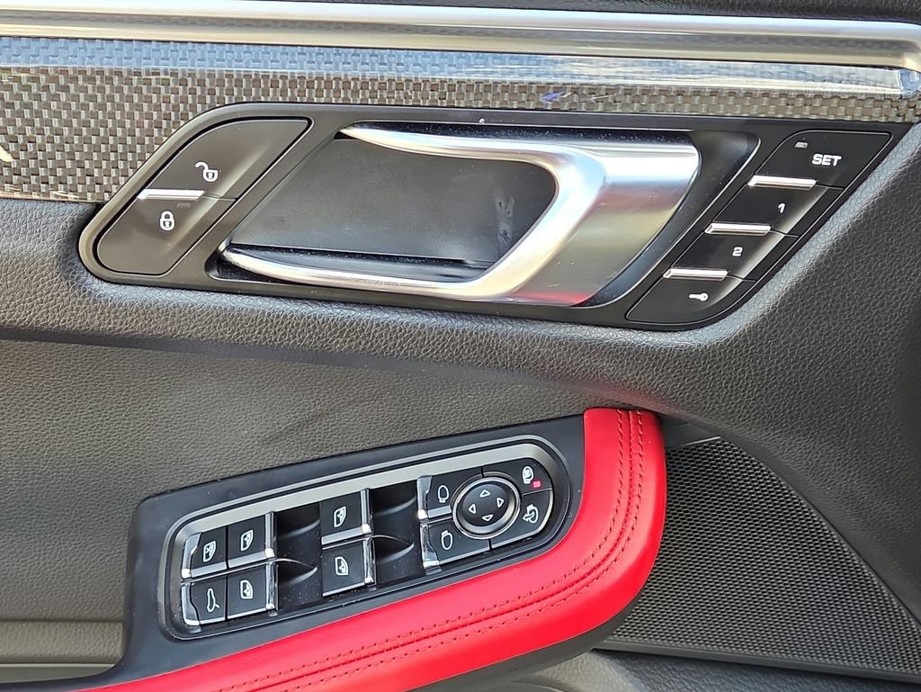 Certified 2018 Porsche Macan GTS AWD/4WD image 7