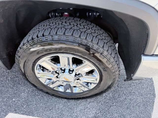 Certified 2024 Chevrolet Silverado 2500 High Country w/ Technology Package AWD/4WD image 22
