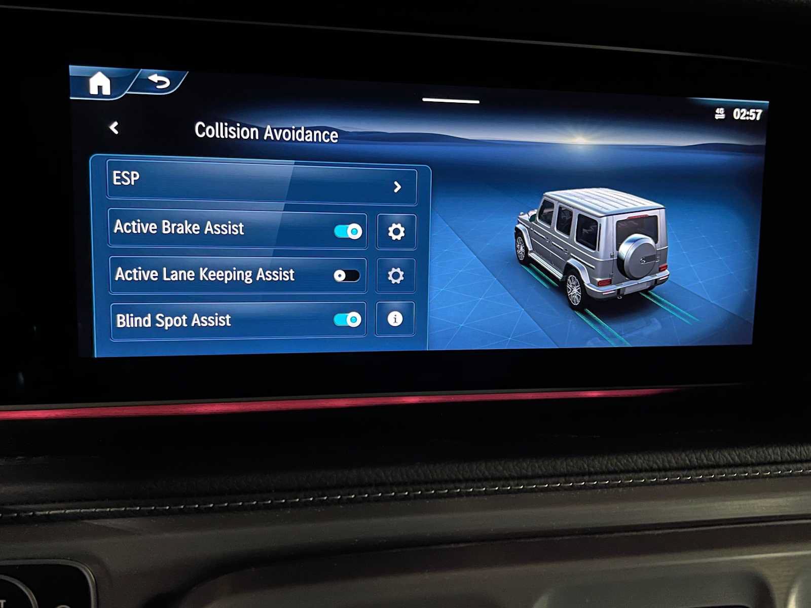 Used 2025 Mercedes-Benz G 550 image 38