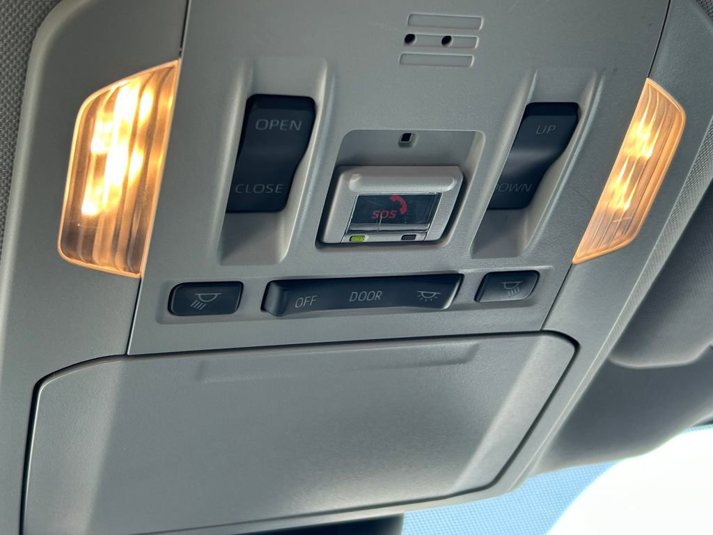 Used 2023 Toyota Highlander XLE image 21