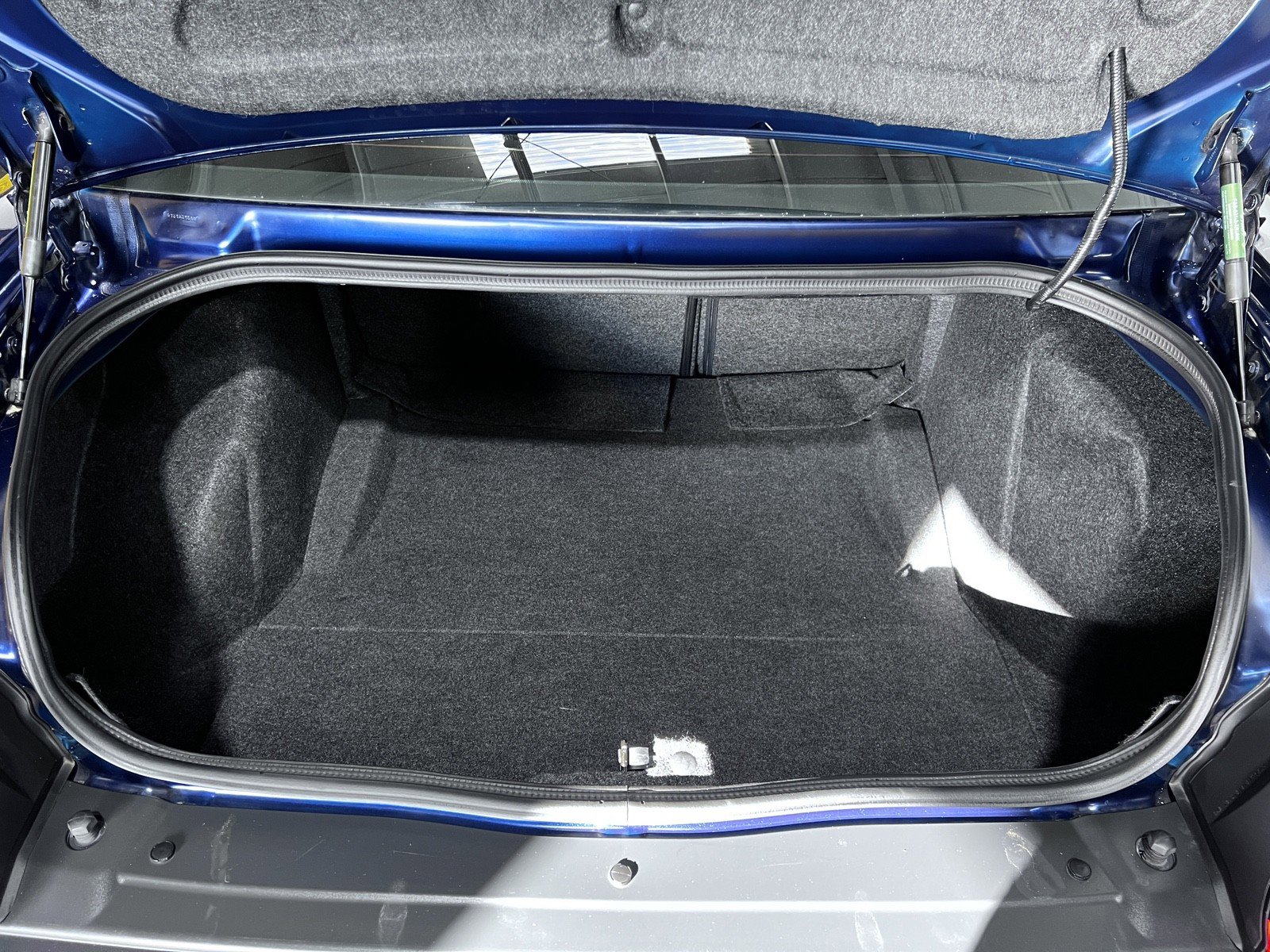 Used 2016 Dodge Challenger SRT Hellcat image 26