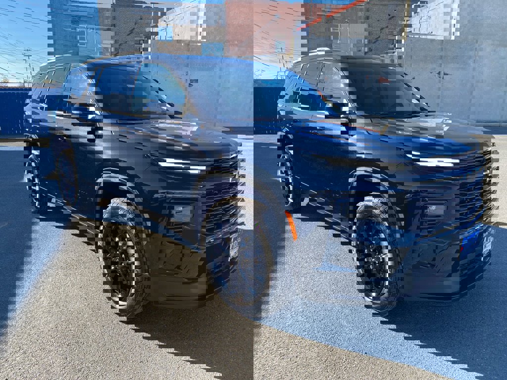 New 2026 Chevrolet Traverse LT w/ Midnight/Sport Edition image 9