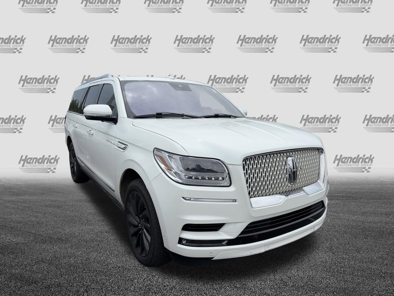 Used 2020 Lincoln Navigator L Reserve w/ Equipment Group 208A Reserve AWD/4WD image 3