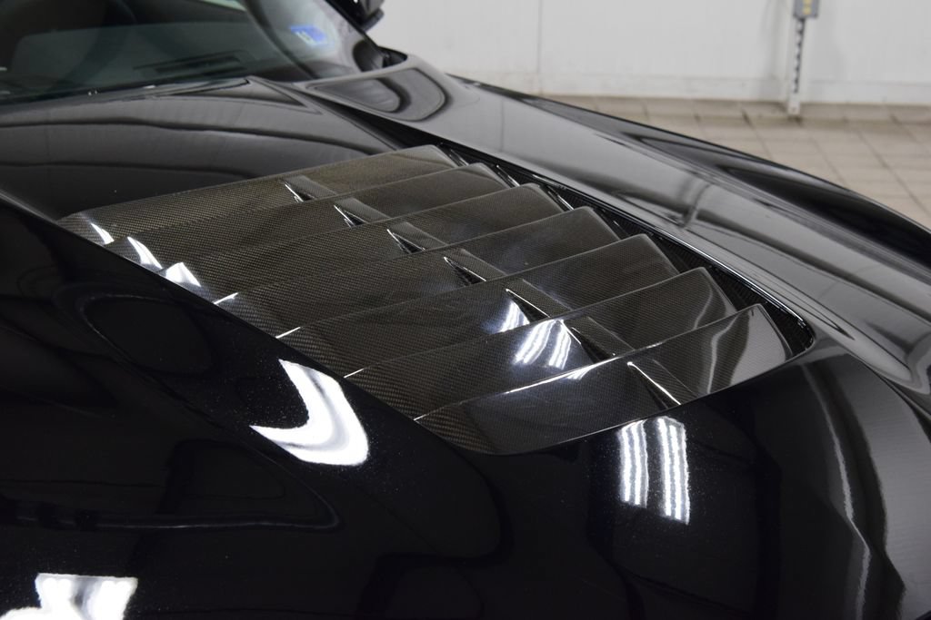 Used 2021 Ford Mustang Shelby GT500 w/ Technology Package RWD image 17