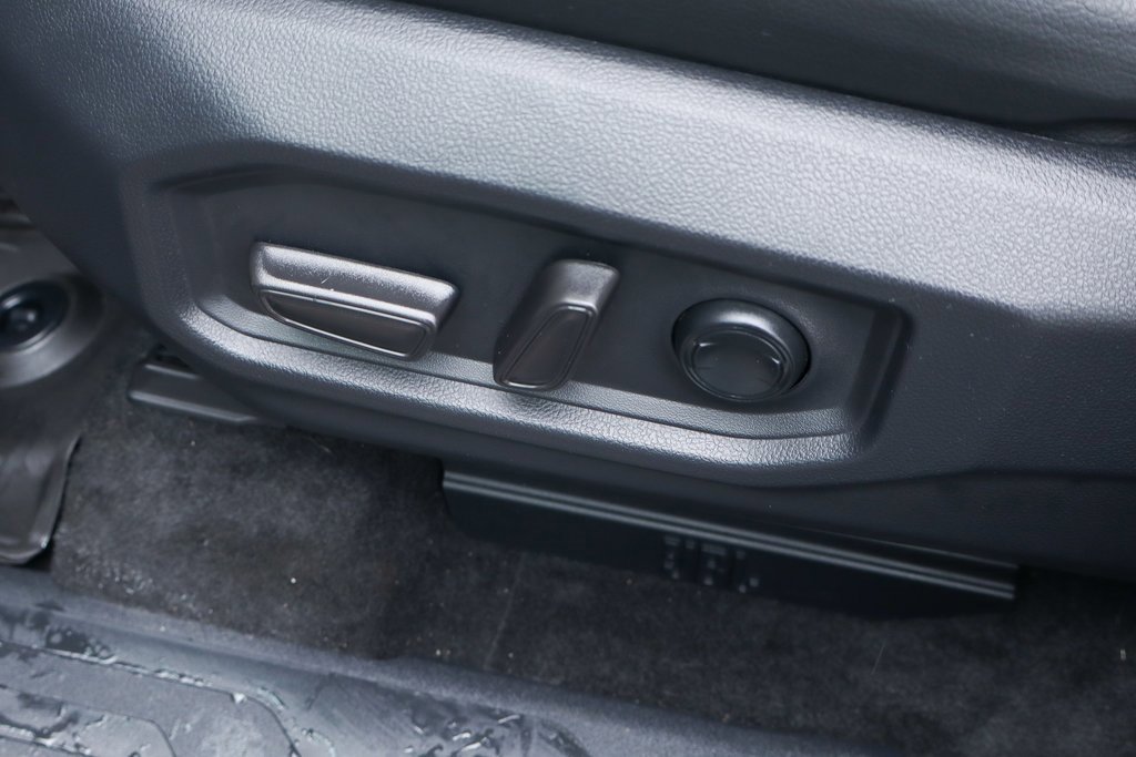 Used 2024 Toyota Tundra Limited w/ TRD Off-Road Package image 20