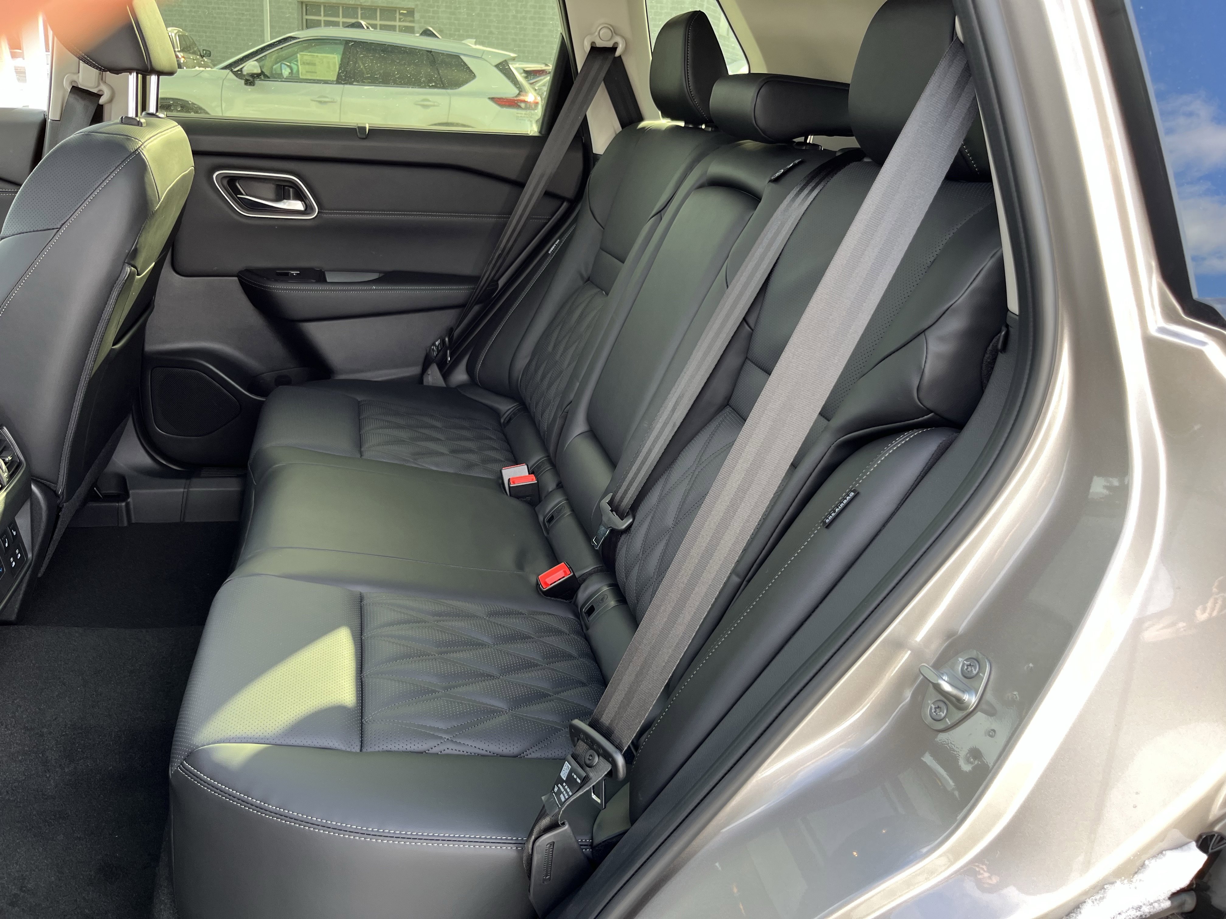 New 2026 Nissan Rogue Platinum w/ Platinum Premium Package image 16