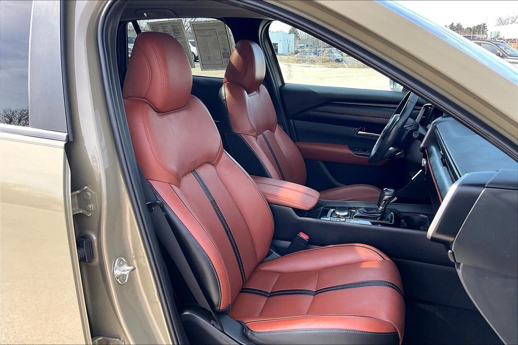 Certified 2023 MAZDA CX-50 Meridian Edition w/ Apex Package image 7