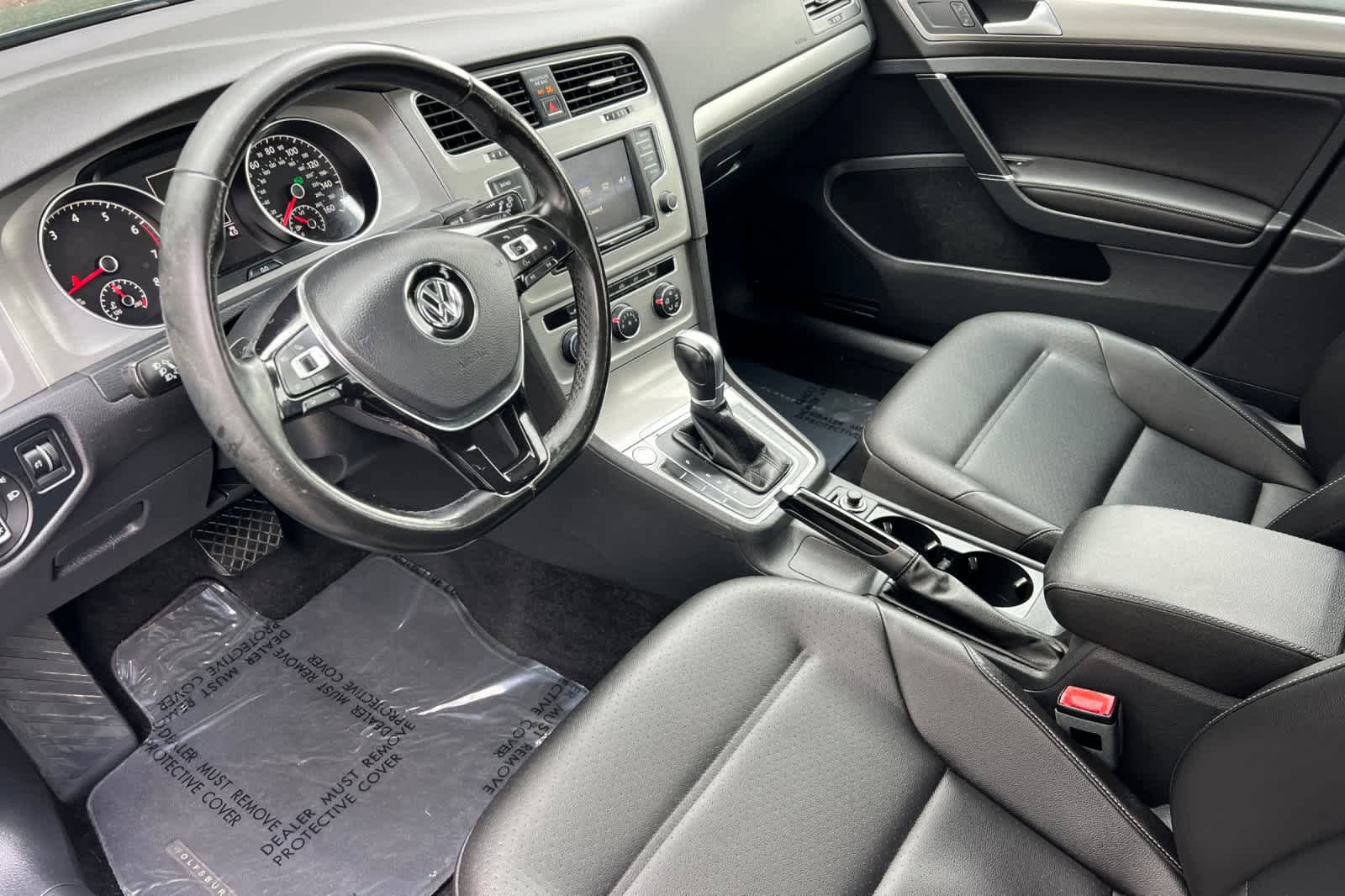 Used 2017 Volkswagen Golf Wolfsburg Edition image 11