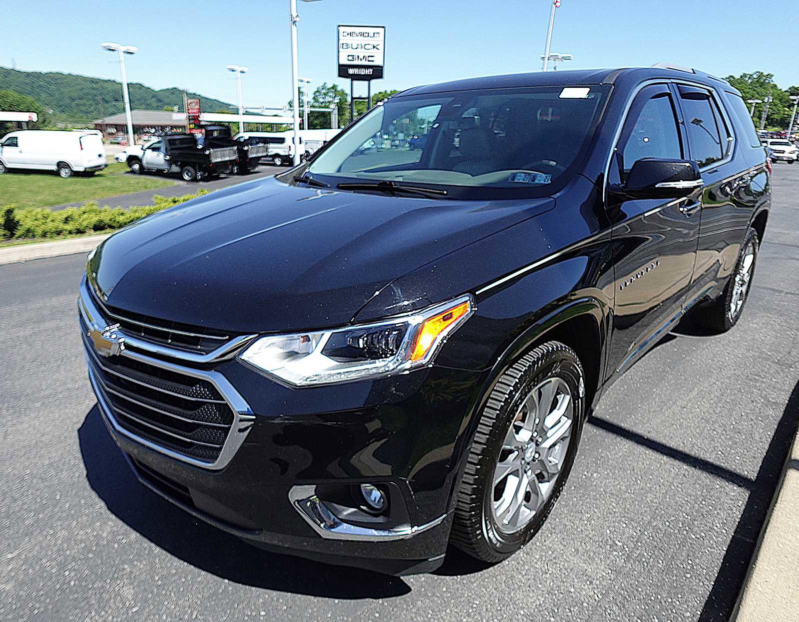Used 2018 Chevrolet Traverse Premier AWD/4WD image 7