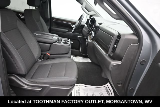 Used 2024 Chevrolet Silverado 1500 LT AWD/4WD image 7