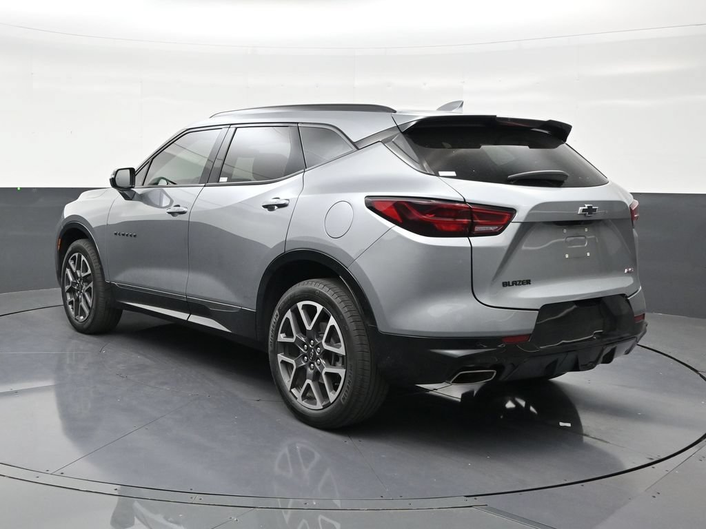 Used 2023 Chevrolet Blazer RS w/ Enhanced Convenience Package FWD image 3