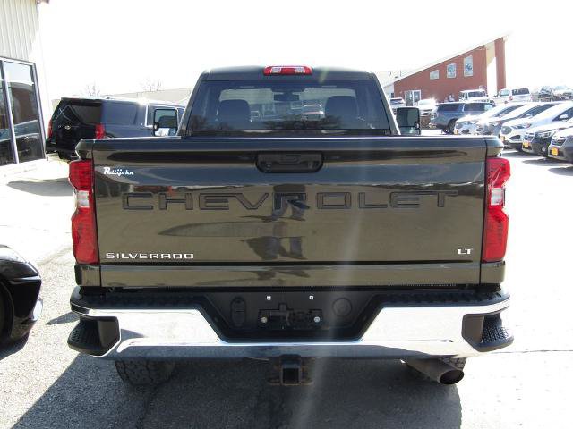 Used 2022 Chevrolet Silverado 3500 LT w/ Convenience Package AWD/4WD image 4