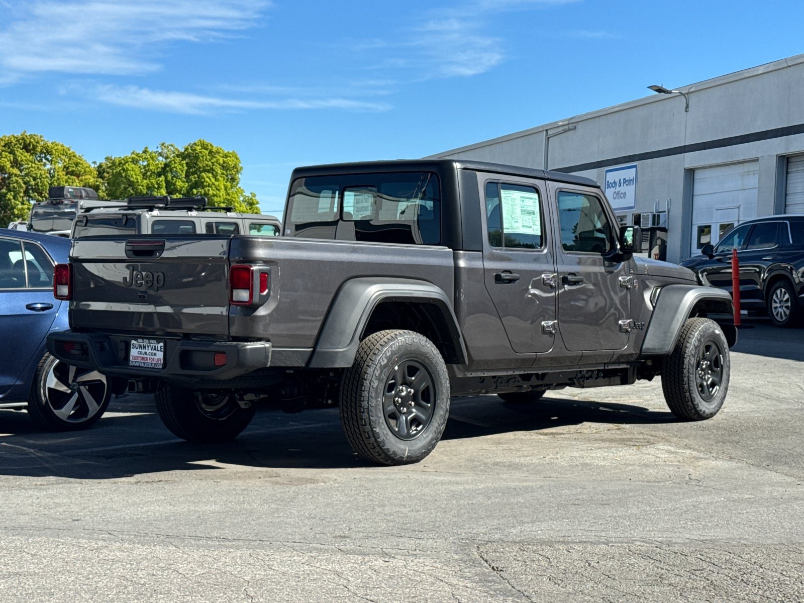 New 2026 Jeep Gladiator Sport AWD/4WD image 4