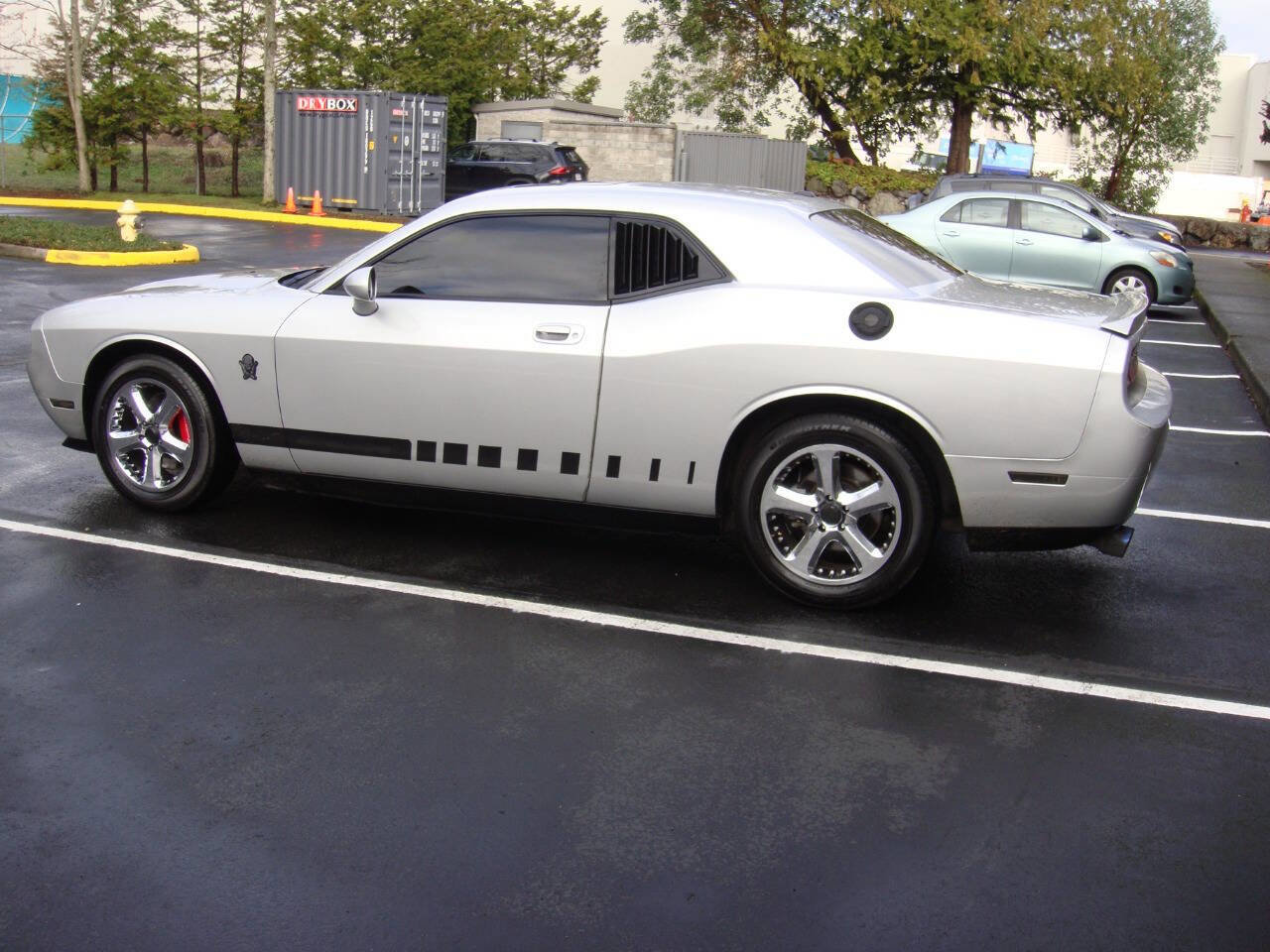 Used 2010 Dodge Challenger R/T RWD image 10