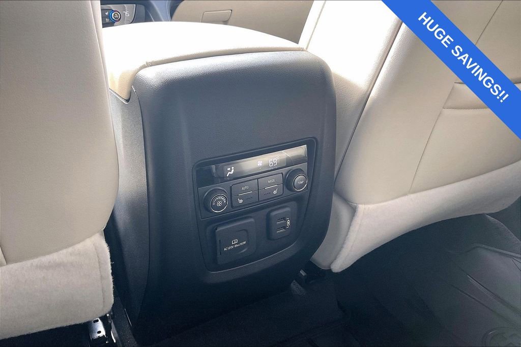 Used 2023 Buick Enclave Avenir w/ Avenir Technology Package image 31