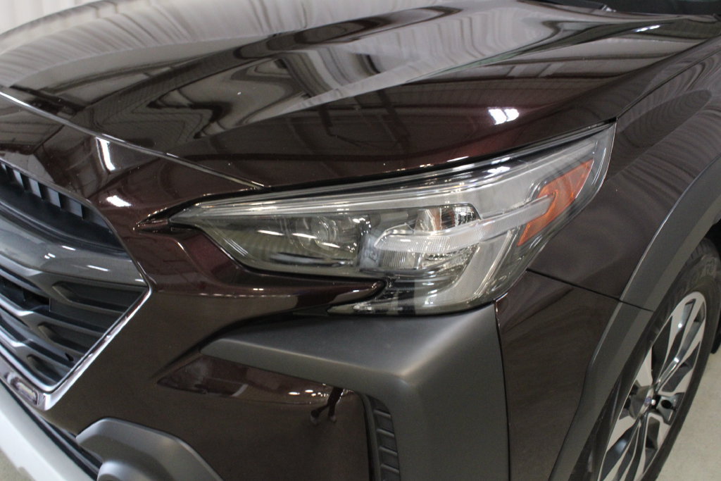 Used 2024 Subaru Outback Limited AWD/4WD image 35