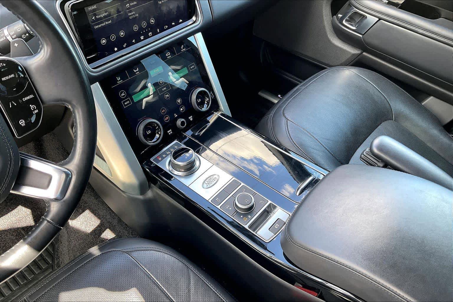 Used 2022 Land Rover Range Rover Westminster Edition image 16