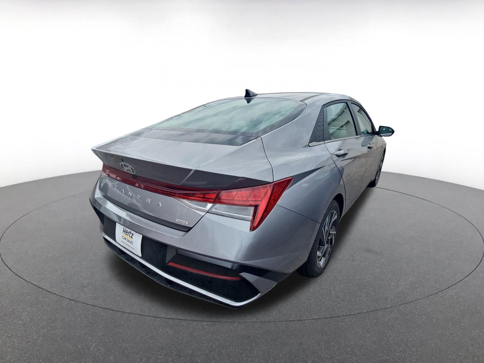 Used 2025 Hyundai Elantra Limited image 8