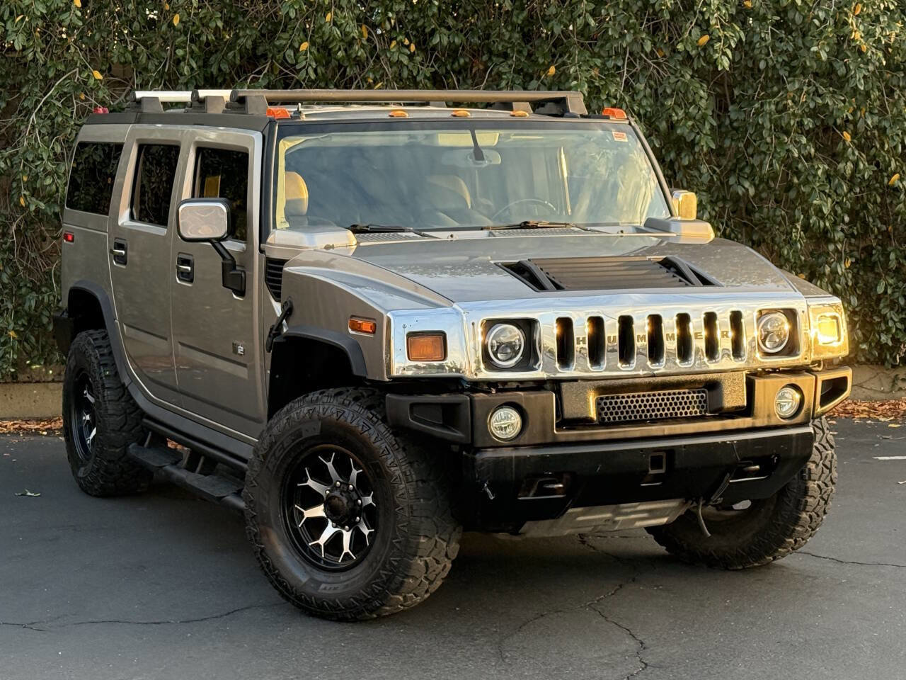 Used 2003 HUMMER H2 w/ Preferred Equipment Group image 1