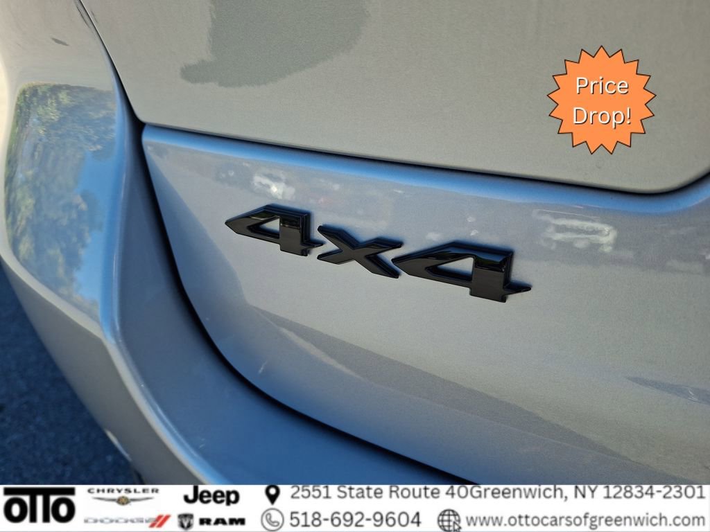 New 2025 Jeep Grand Cherokee Limited w/ Black Appearance Package image 34