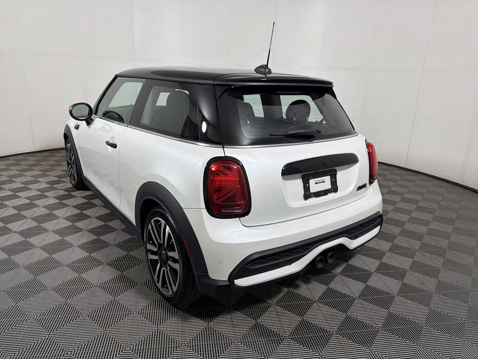 Certified 2024 MINI Cooper S FWD image 5