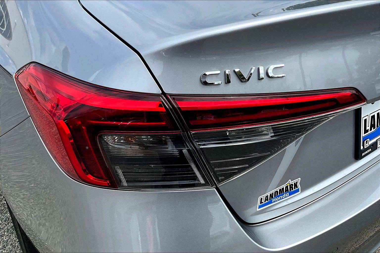 Used 2023 Honda Civic Touring image 32