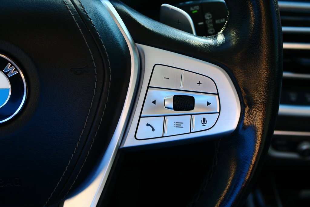 Used 2021 BMW X7 xDrive40i w/ Parking Assistance Package image 17