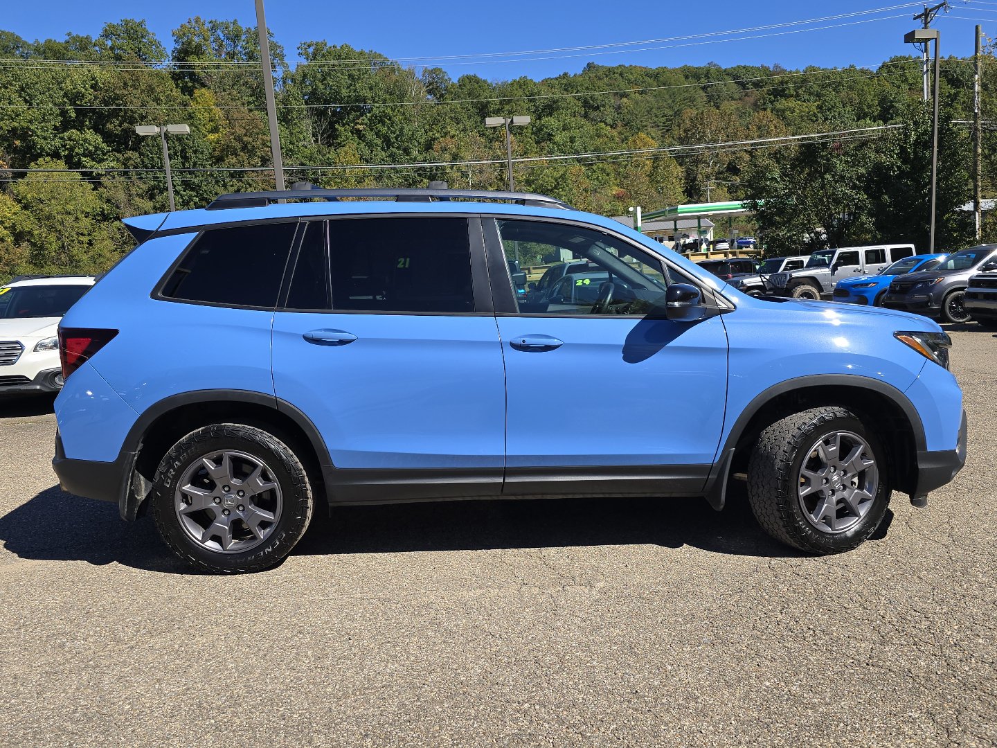 Used 2024 Honda Passport TrailSport image 19