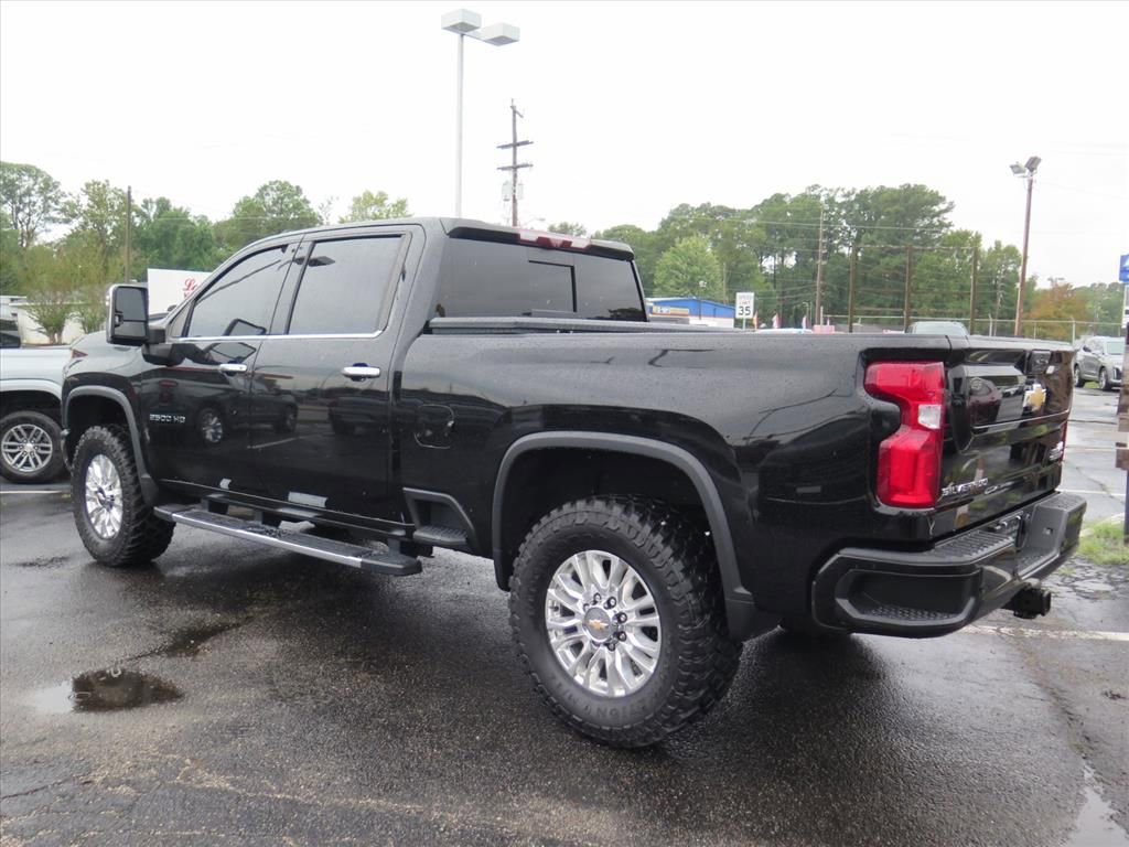 Used 2022 Chevrolet Silverado 2500 High Country w/ Z71 Off-Road Package image 5