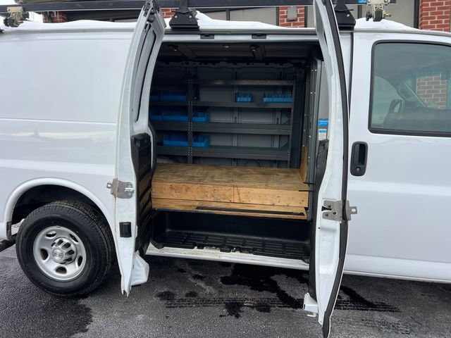 Used 2022 Chevrolet Express 3500 Work Van w/ Driver Convenience Package image 14