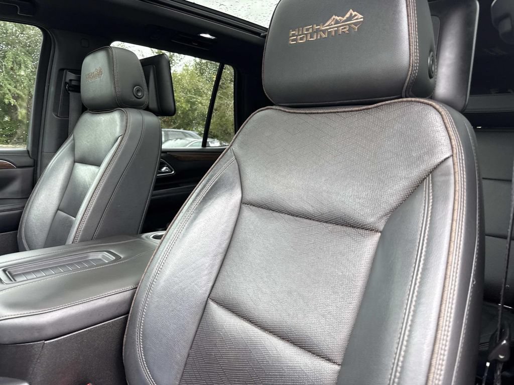 Used 2021 Chevrolet Tahoe High Country w/ Premium Package AWD/4WD image 27