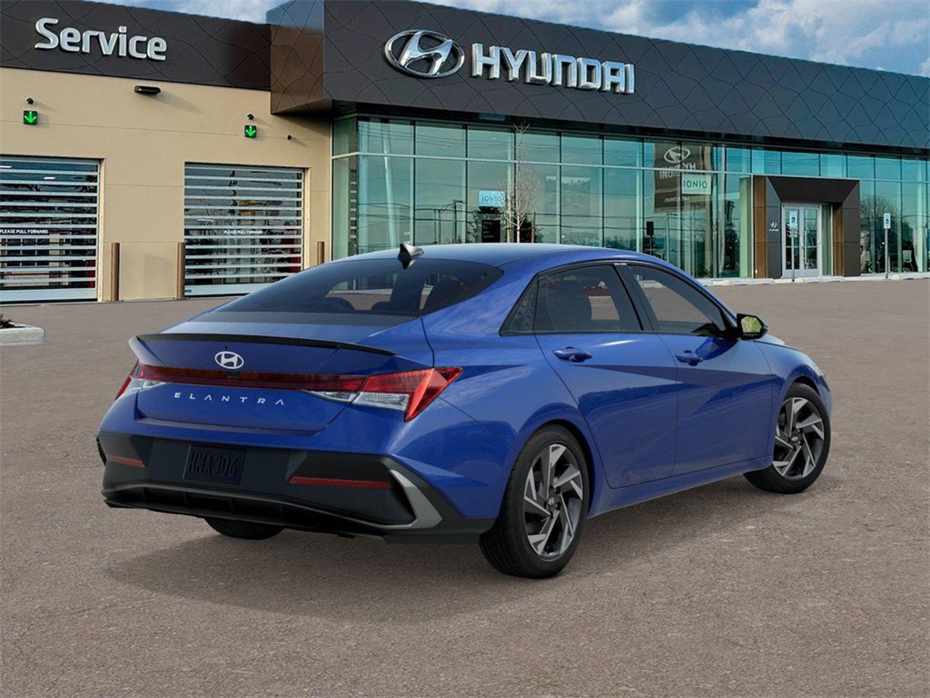 New 2025 Hyundai Elantra Sport image 4