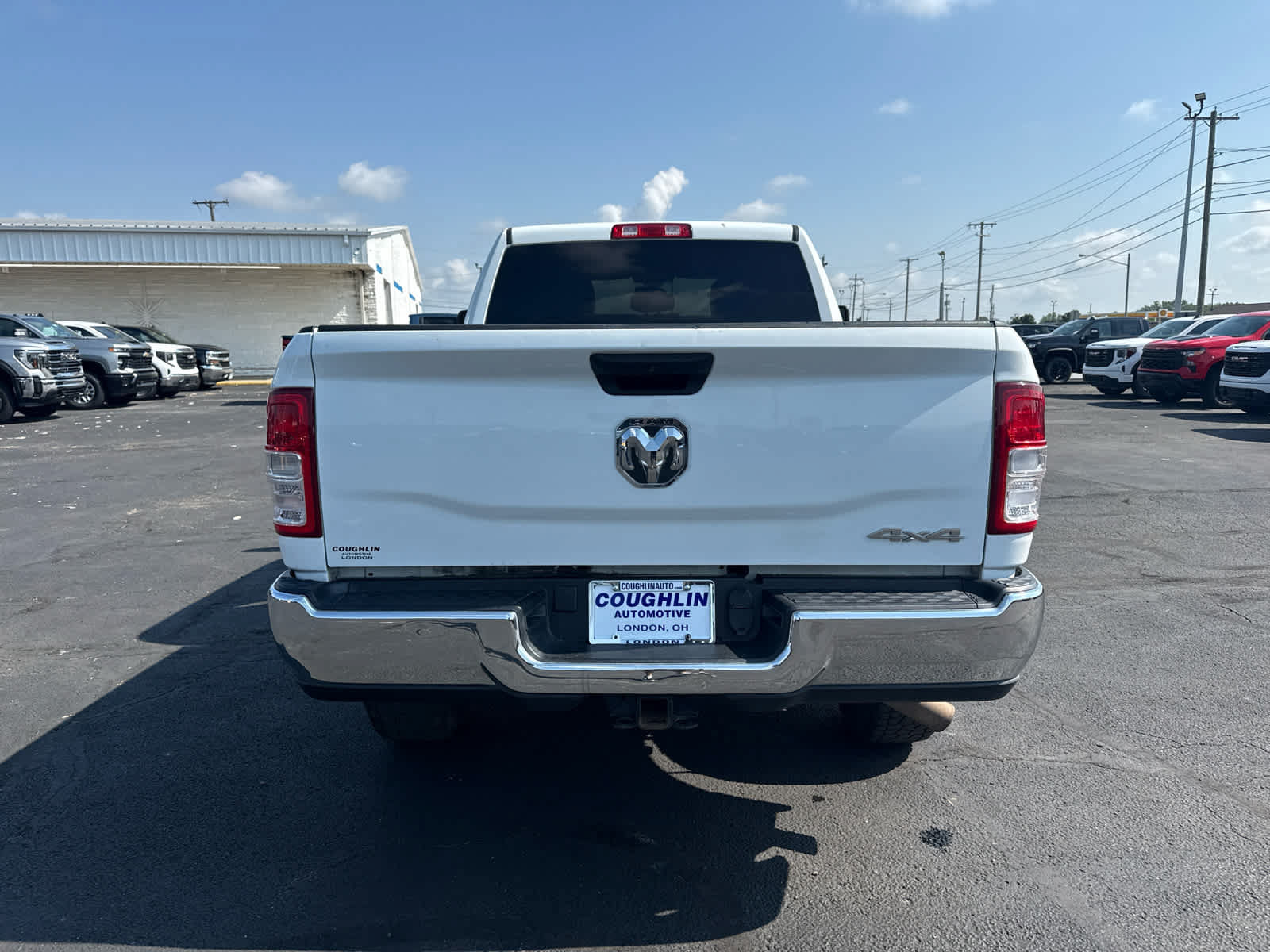 Used 2023 RAM 2500 Tradesman w/ Chrome Appearance Group AWD/4WD image 4
