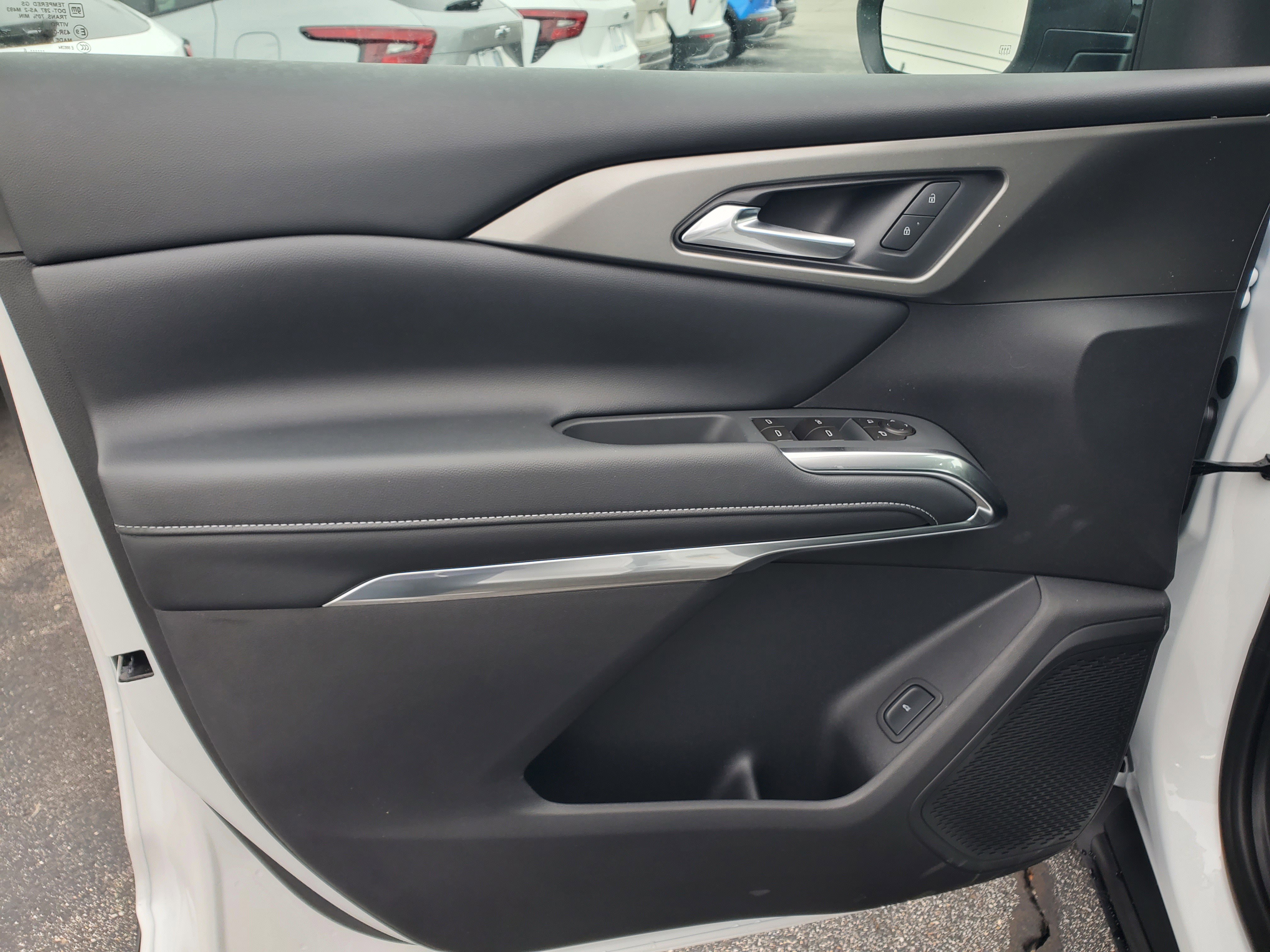 New 2026 Chevrolet Traverse LT w/ Driver Confidence Package FWD image 7