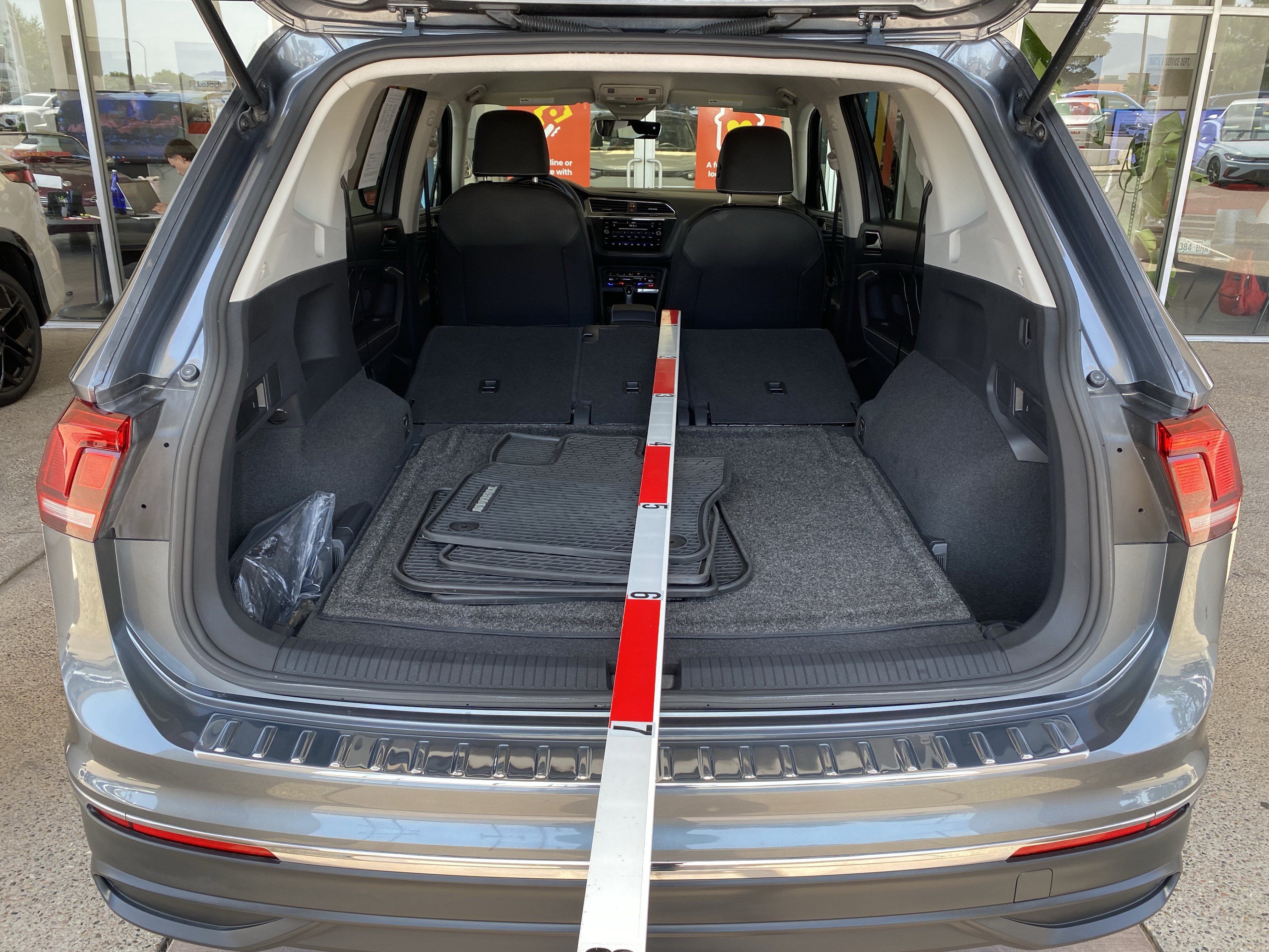 Certified 2023 Volkswagen Tiguan SE AWD/4WD image 19