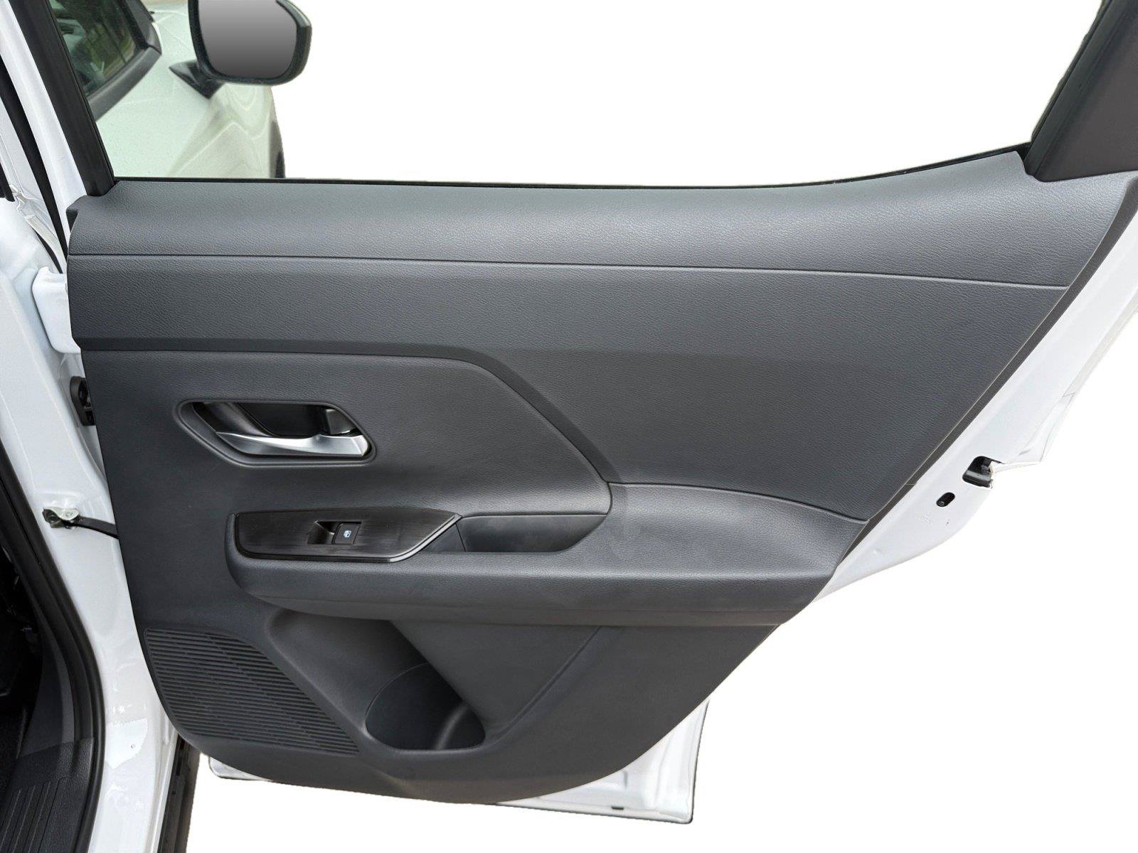 New 2027 Nissan Kicks SV AWD/4WD image 21