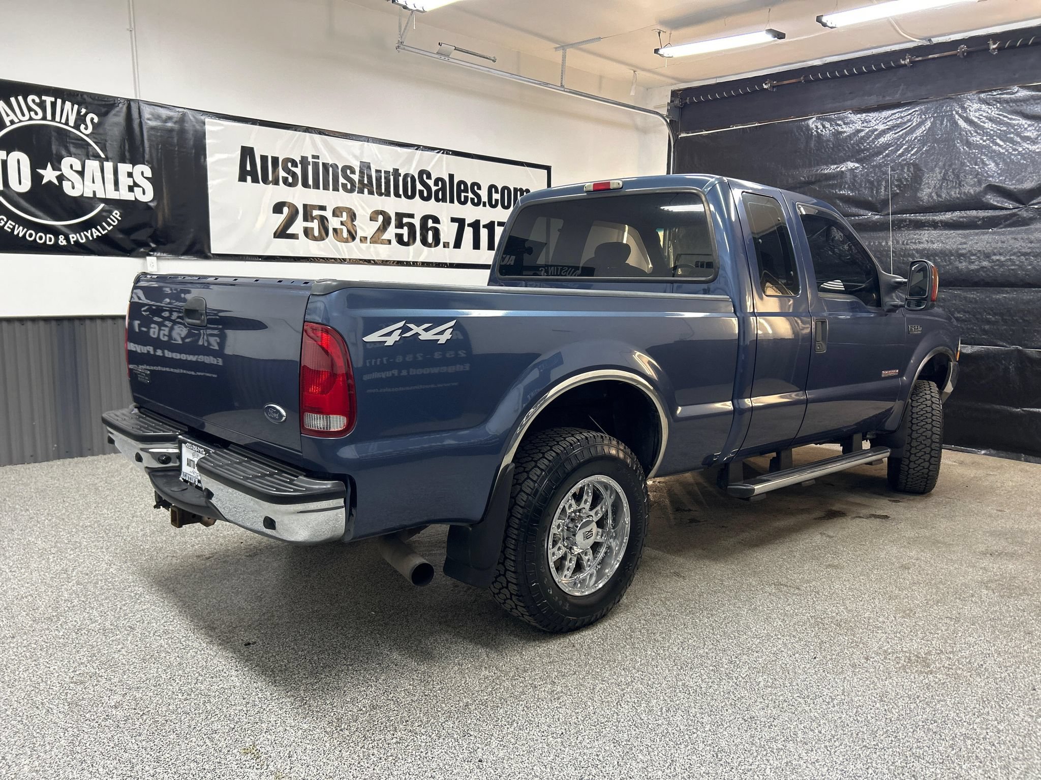 Used 2004 Ford F250 Lariat AWD/4WD image 6